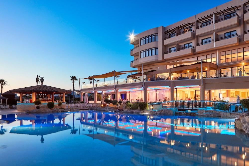 Atlantica Golden Beach Hotel - Adults Only Kissonerga Exterior photo