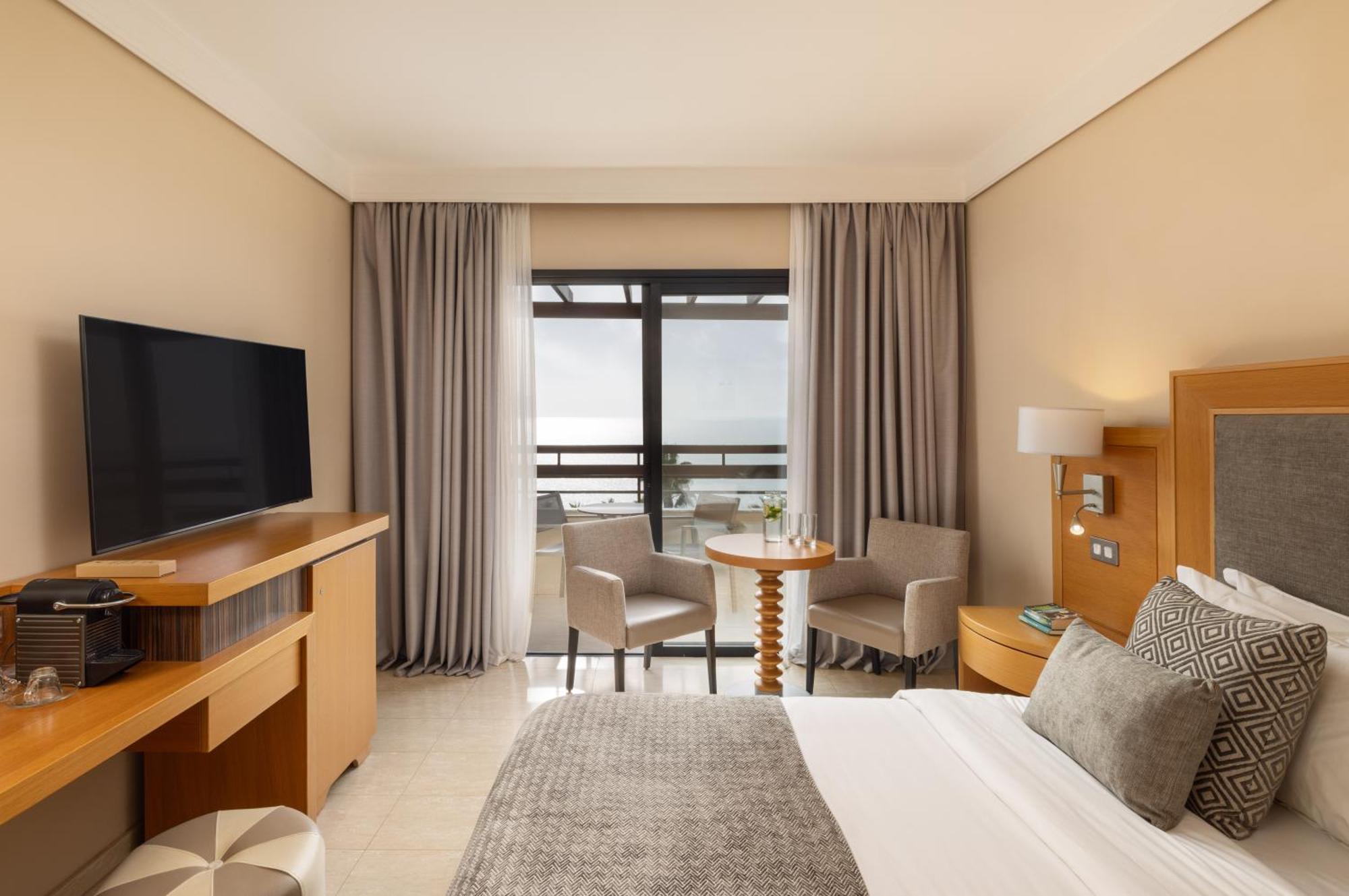 Atlantica Golden Beach Hotel - Adults Only Kissonerga Exterior photo