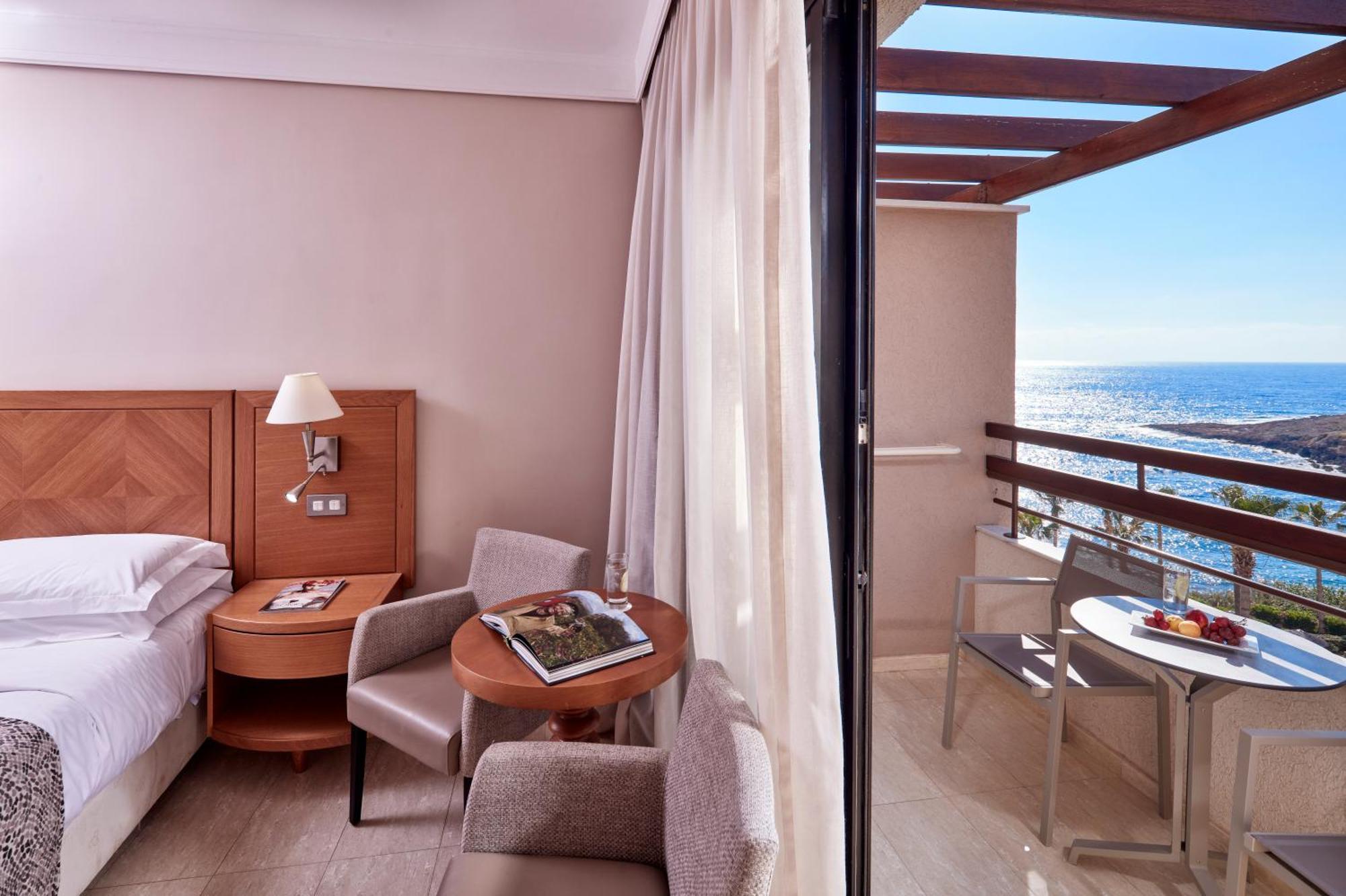 Atlantica Golden Beach Hotel - Adults Only Kissonerga Exterior photo